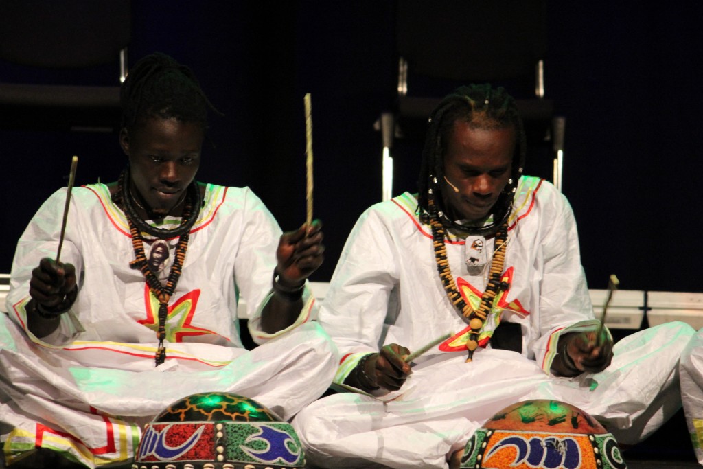 Griot drummers from Senegal and follower of the Brotherhood. They always wear the large beaded prayernecklace made out of beads of wood.